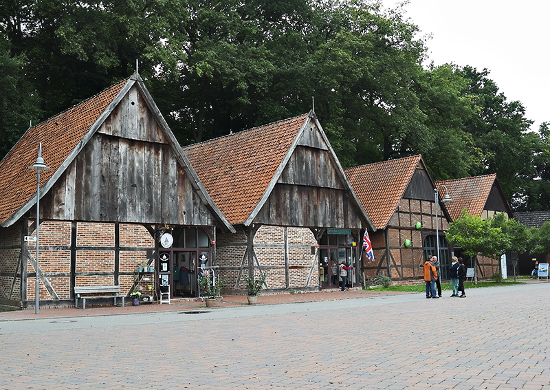 Haus Mecklenburgische Seenplatte SAM_4659 Kopie.jpg - Das Steinhuder Scheunenviertel. Wo man viele schöne handgefertigte Kunststücke erwerben kann